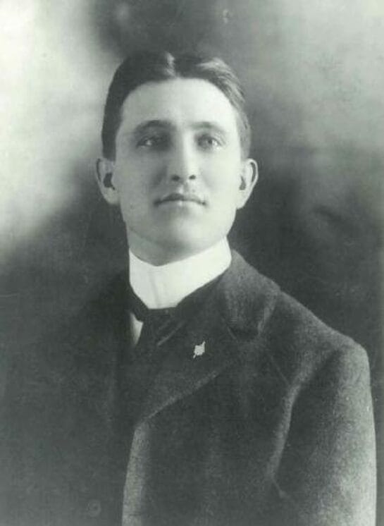 1902